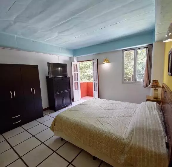 هتل Eco Suites Uxlabil Guatemala