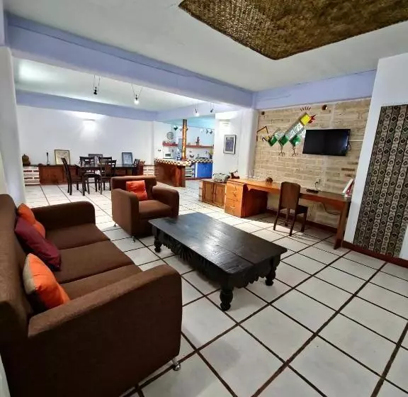 هتل Eco Suites Uxlabil Guatemala