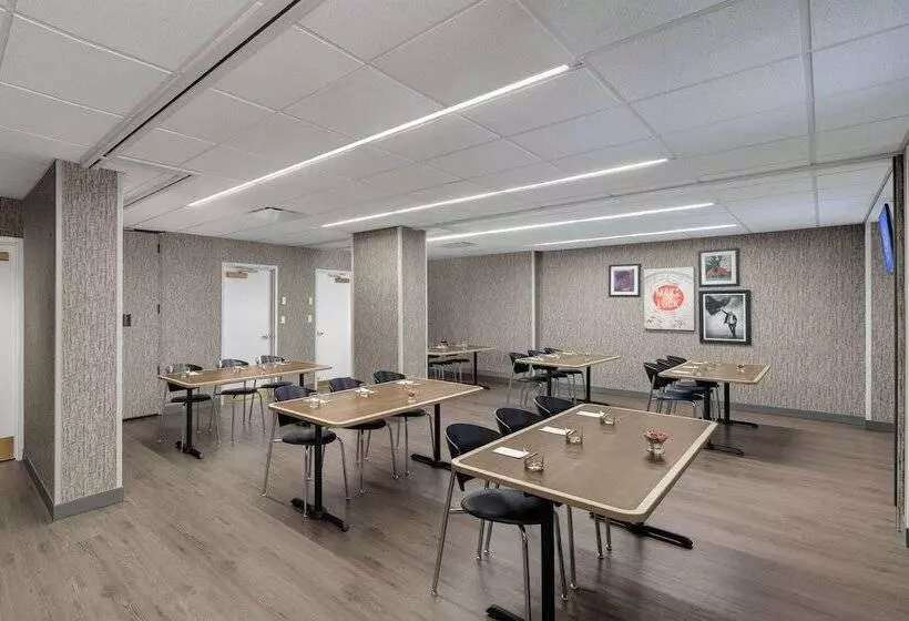 فندق Fairfield Inn And Suites Chicago Downtown/ Magnificent Mile