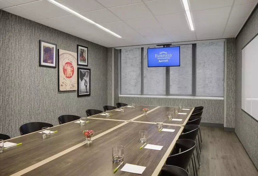 فندق Fairfield Inn And Suites Chicago Downtown/ Magnificent Mile