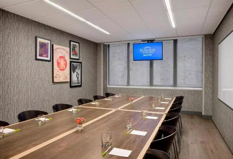 فندق Fairfield Inn And Suites Chicago Downtown/ Magnificent Mile