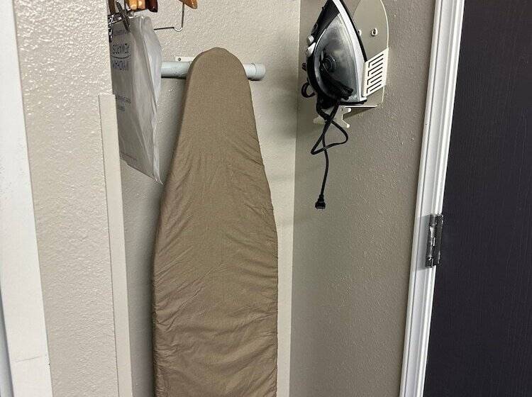 هتل La Quinta Inn By Wyndham Omaha Southwest