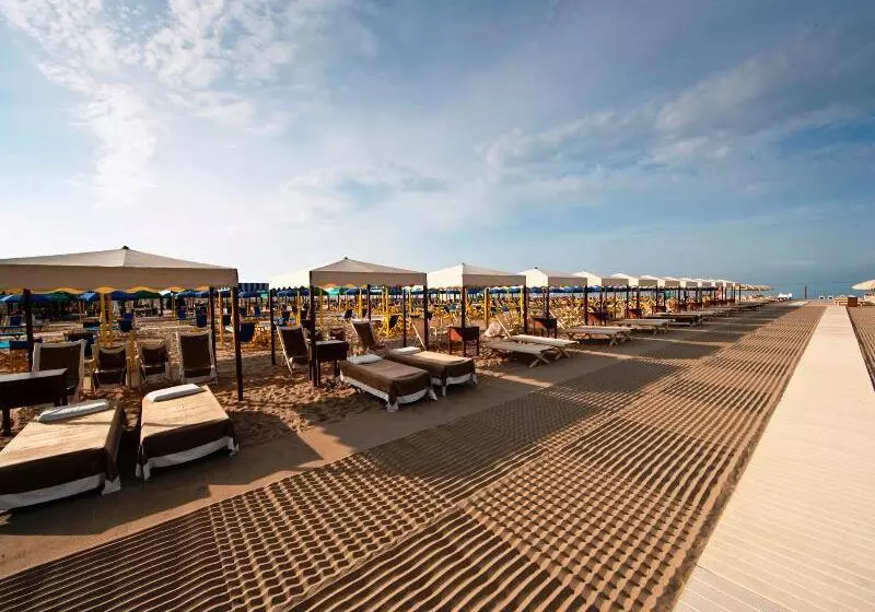 Отель Palazzo Guiscardo Pietrasanta