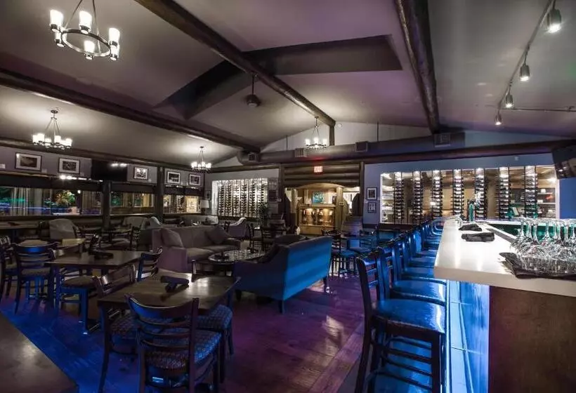 호텔 Tighnamara Seaside Spa Resort