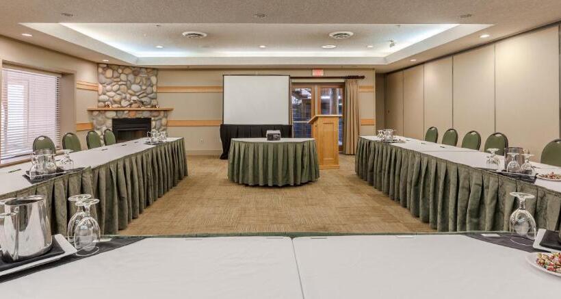 هتل Tighnamara Seaside Spa Resort