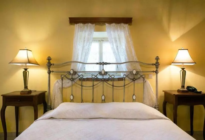 Отель Villa De Loulia