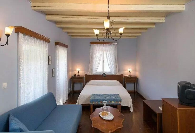 Отель Villa De Loulia