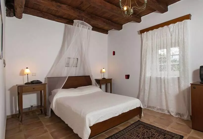 Отель Villa De Loulia