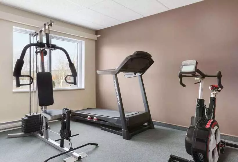 汽车旅馆  Travelodge By Wyndham Baie Comeau