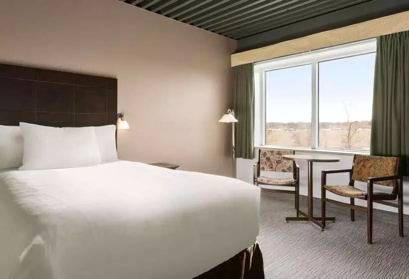 汽车旅馆  Travelodge By Wyndham Baie Comeau