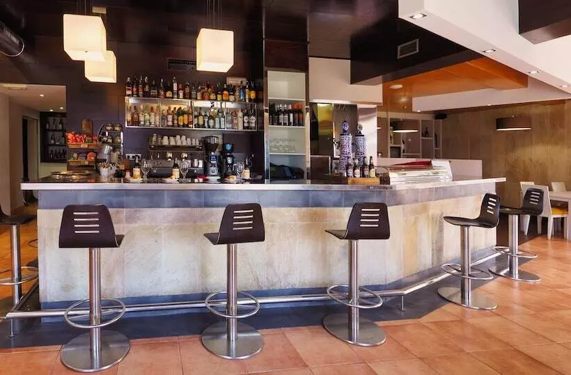 هتل Apartamentos Dabarca