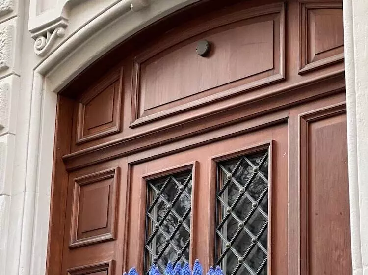 Platzhirsch Zürich Downtown Boutique Hotel & Sushi Lounge