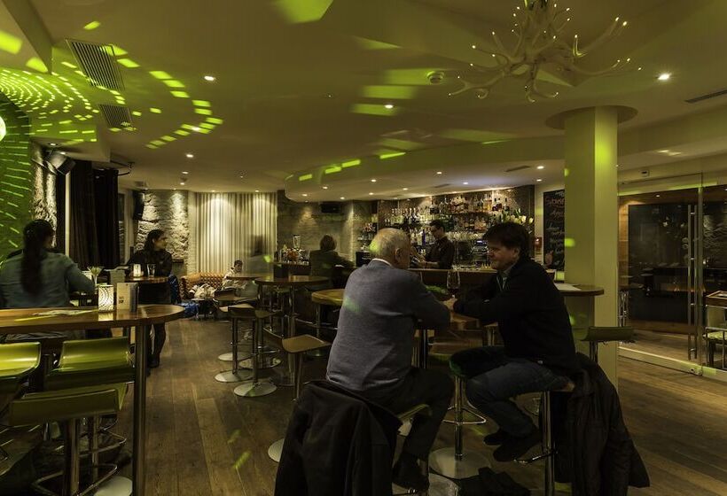 Platzhirsch Zürich Downtown Boutique Hotel & Sushi Lounge