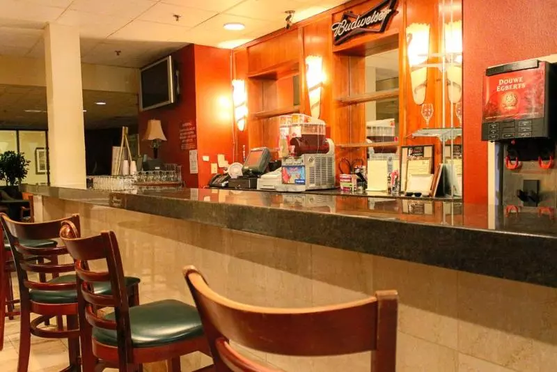 호텔 Ramada Plaza By Wyndham Atlanta Airport