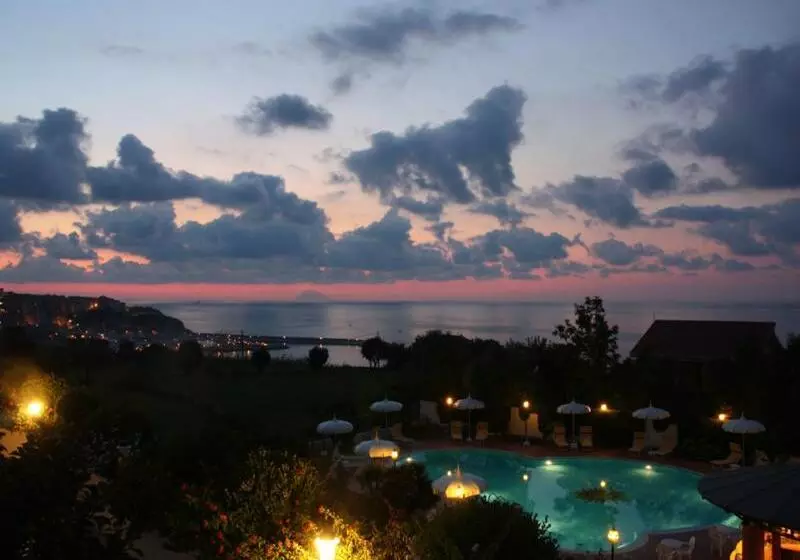 בית מלון כפרי Tirreno