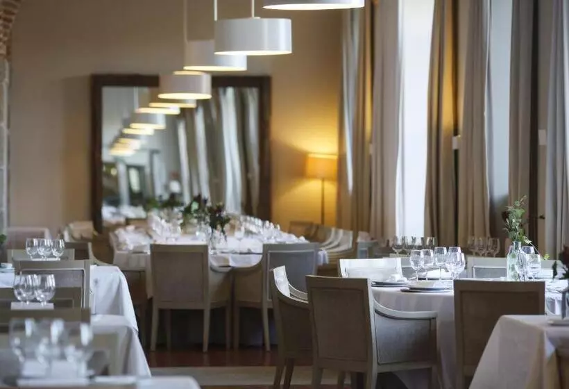 Parador De La Granja