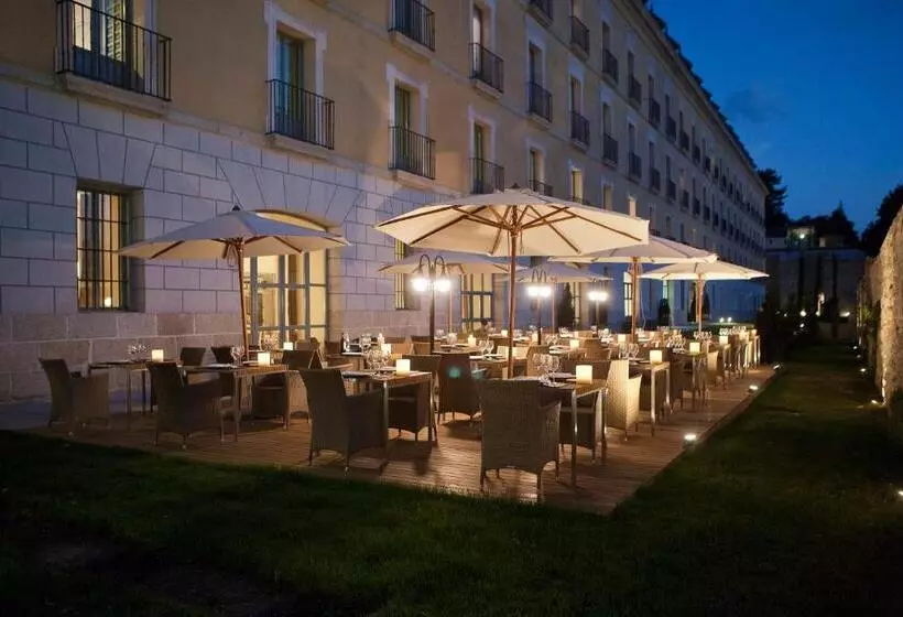 Parador De La Granja