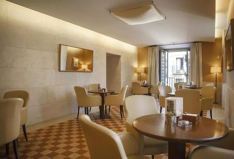 Parador De La Granja