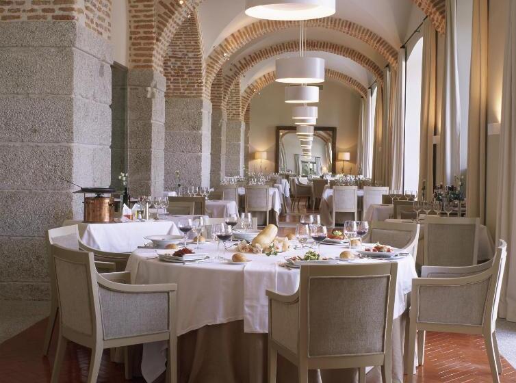 Parador De La Granja