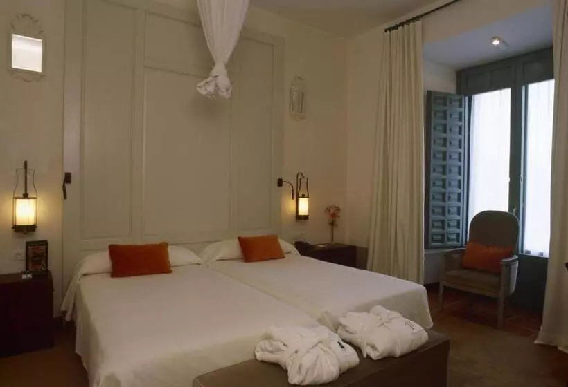 Parador De La Granja