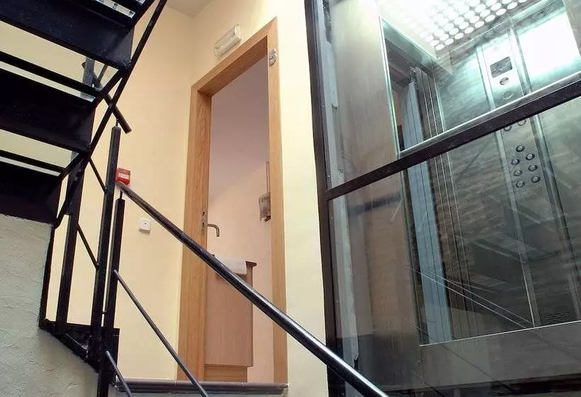 Ainb Picasso Corders Apartments