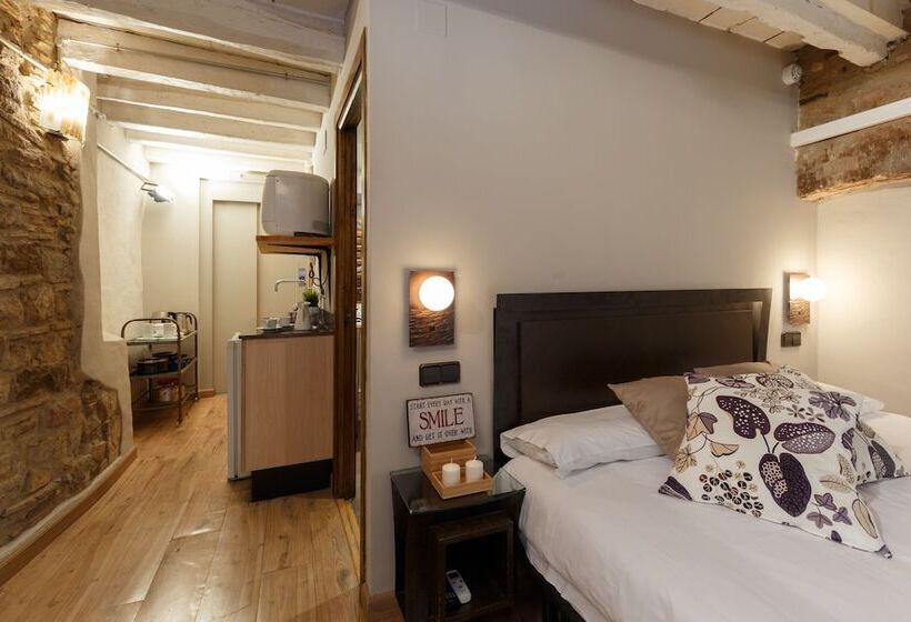 Ainb Picasso Corders Apartments