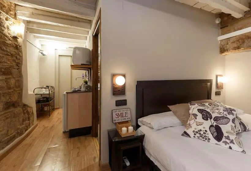 Ainb Picasso Corders Apartments