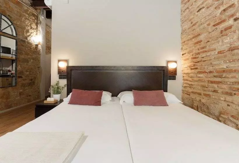 Ainb Picasso Corders Apartments