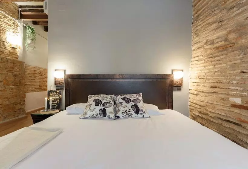 Ainb Picasso Corders Apartments