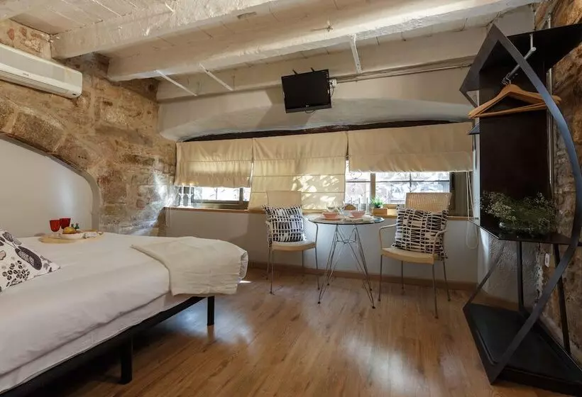 Ainb Picasso Corders Apartments