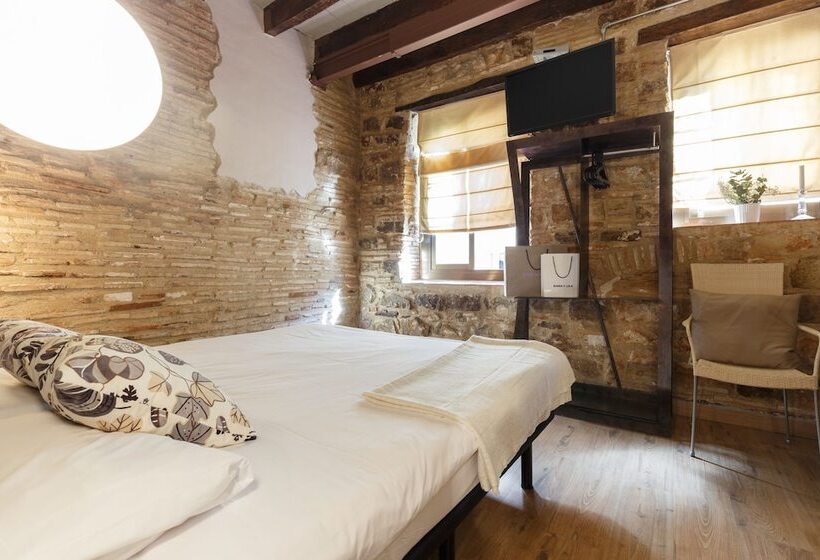 Ainb Picasso Corders Apartments