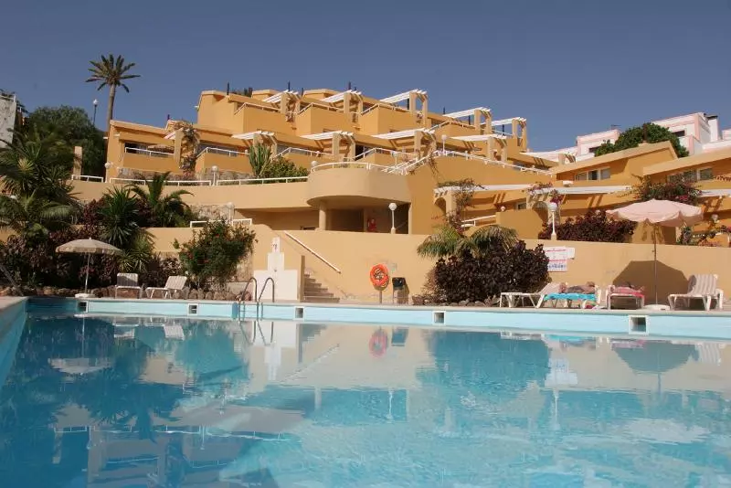 Apartamentos Punta Marina By Livvo