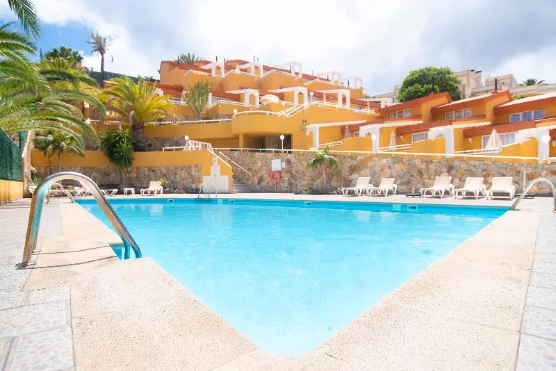 Apartamentos Punta Marina By Livvo