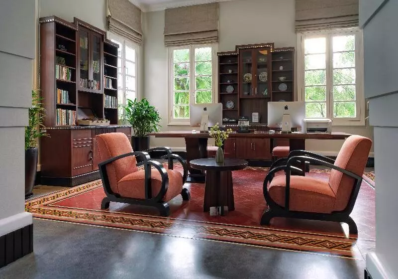 هتل Azerai La Residence Hue