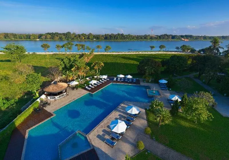 هتل Azerai La Residence Hue