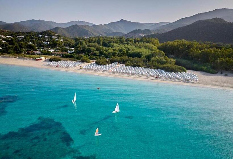 בית מלון כפרי Calaserena Resort