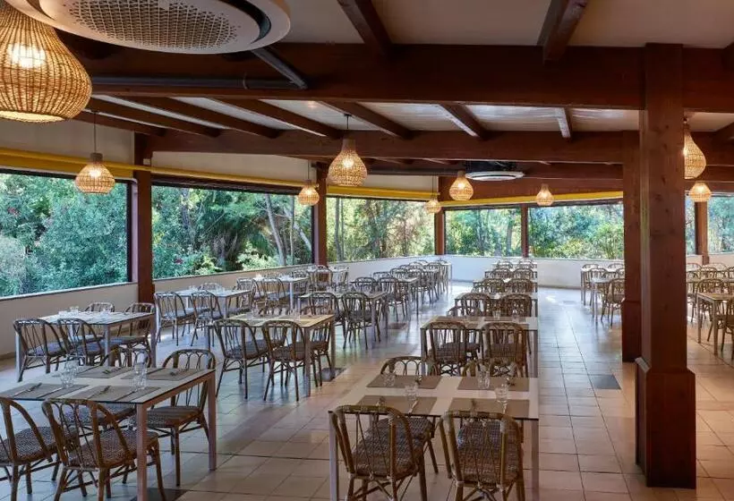 Отель Calaserena Resort