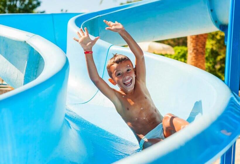 בית מלון כפרי Calaserena Resort