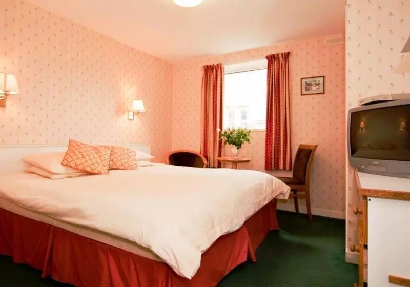 Отель Castletown