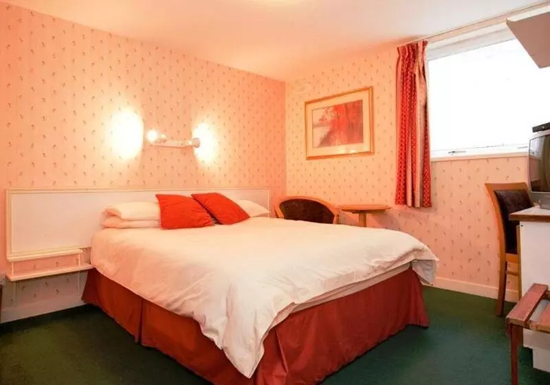 Отель Castletown