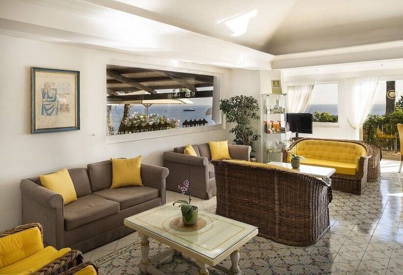 هتل Continental Mare