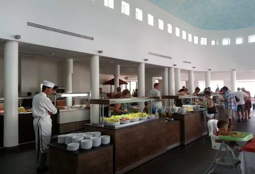 בית מלון כפרי Eden Club Skanes