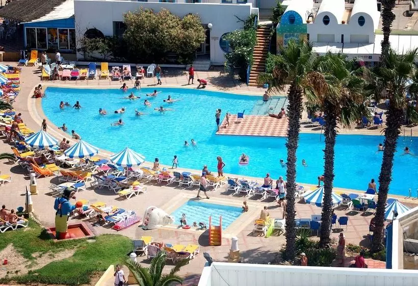 בית מלון כפרי Eden Club Skanes