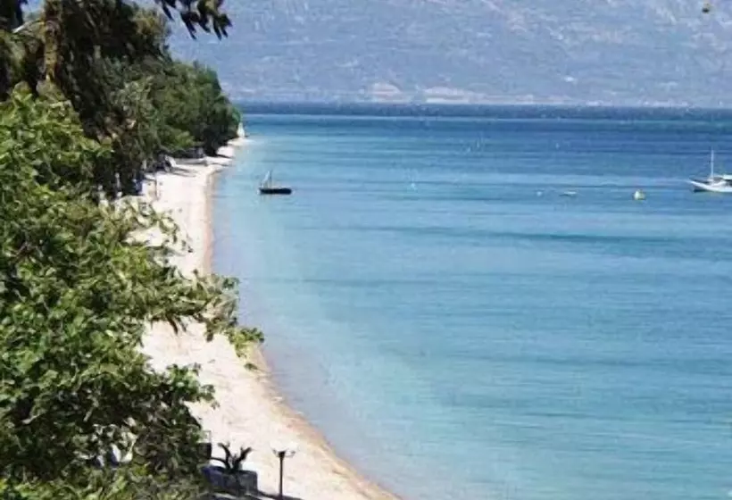 酒店 Kanelli Beach