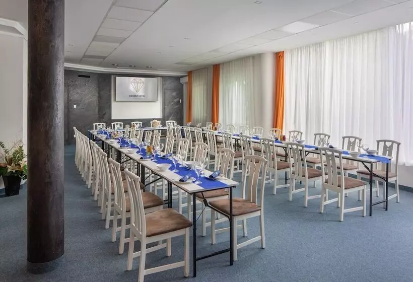 בית מלון כפרי Kristály