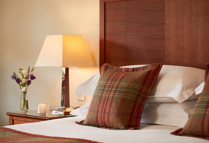 Hotel Macdonald Houstoun House