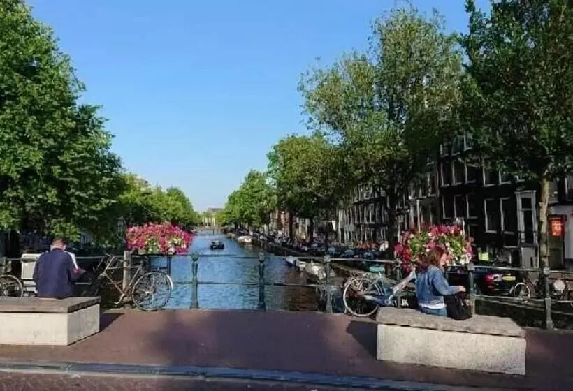 בית מלון כפרי Mozart