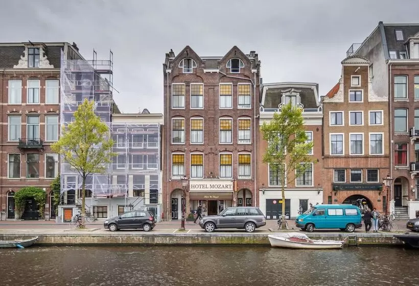 בית מלון כפרי Mozart