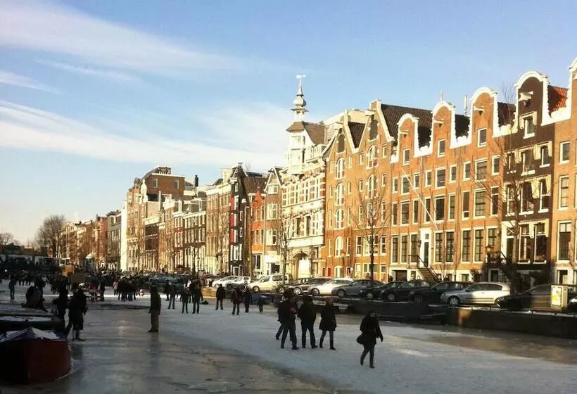 בית מלון כפרי Mozart