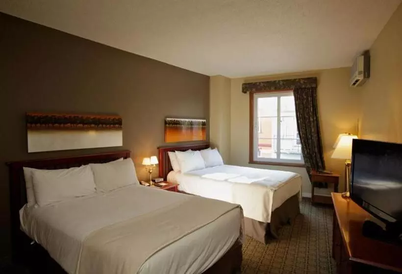 هتل Place Saint Bernard Mont Tremblant